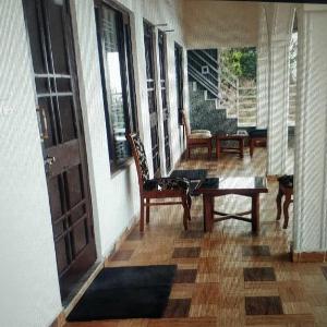 OYO 826217 Cherry Binhar Homestay Matogi