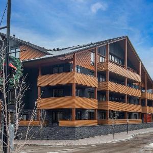 BergTraum Refined Alpine Escape in Spring Creek
