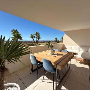 Superbe appartement en bord de mer avec jacuzzi et vue imprenable a Valras Plage