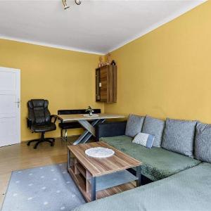 Cozy One-Bedroom Apartment