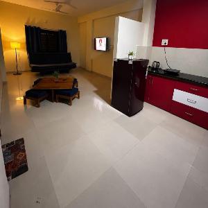 Cloud 9 Penthouse - Private Open - Terrace 1BHK Stay