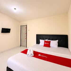 RedDoorz near Tugu Yogyakarta 3