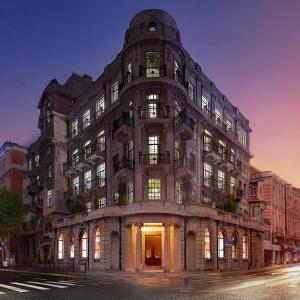 The Pearl Hotel at the Shimei Building on the Bund Shanghai