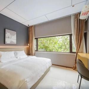 Yihe Hampton Hotel - Tsingtao Beer Museum Taidong Pedestrian Street