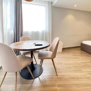 Chic studio in Bastos with large gym