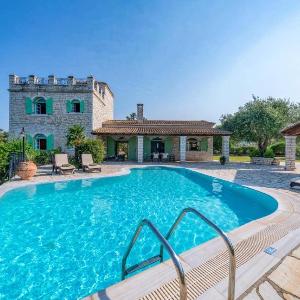 Villa Emily by Villa Plus