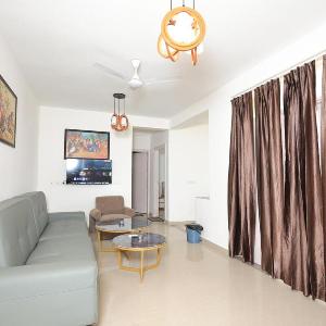 White House 2 BHK