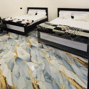 Karuna Nidhan Guest House