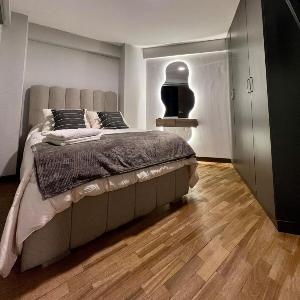Departamento en Obrajes - Cómodo y ubicación estratégica
