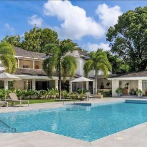 Villa Aama luxury 7 bed villa Sandy Lane Barbados