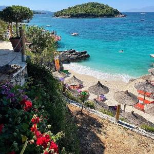 CALM SEASIDE Ksamil
