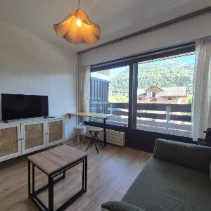 Studio for 2 people right in downtown BSM