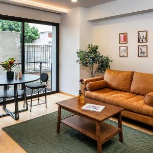 Contemporary Escape in Roma Norte