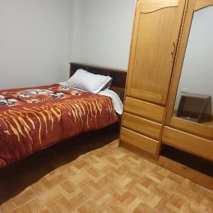 2 Min to Airport Private Room 2C SelfCheck-in