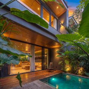 Raw Tropical Villas - Walk to Beach
