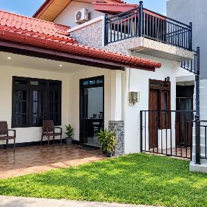 Savona Beach villa Kathaluwa