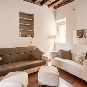 Parione 38