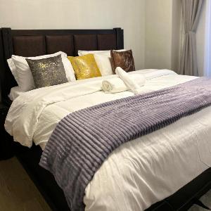 Luxurious 2 bedroom unit with pool and gym