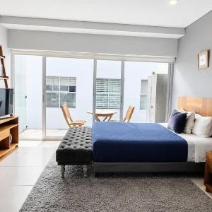 Condesa Loft w Balcony Fast WiFi Jacuzzi