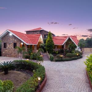 6 BHK Adarsh Bungalow