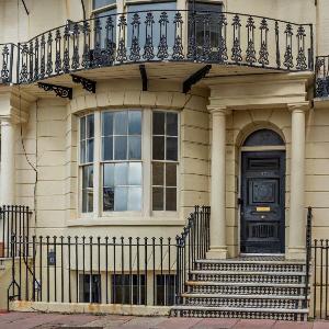 Host & Stay - Regency View