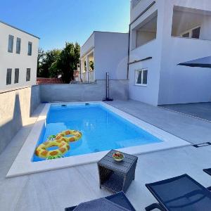 Seaside apartments with a swimming pool Silo Krk - 25337