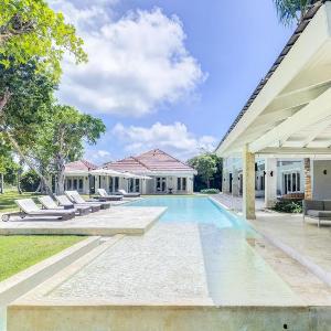 Villa Marena Sunset Retreat