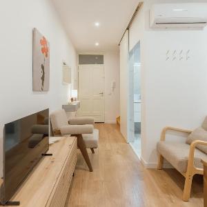 Modern Lapa Duplex Apartments by Vacationy