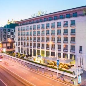 Hotel Devin