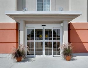 Candlewood Suites Salina, an IHG Hotel, Salina