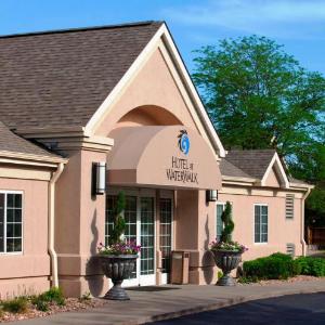 Hotels near INTRUST Bank Arena, Wichita, KS | ConcertHotels.com Hotels near INTRUST Bank Arena, Wichita, KS | ConcertHotels.com