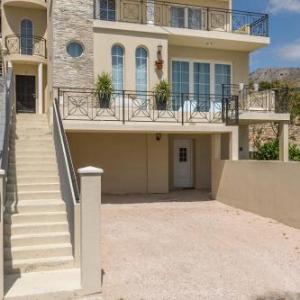 Luxury Apartments with Private Pool and Sauna or with jacuzzi near Split  Sea View
