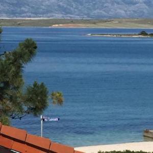Di AdriA Island Vir