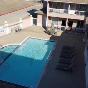 Hotels near Simmons Bank Pavilion - Country Inn & Suites by Radisson Fort Worth West l-30 NAS JRB