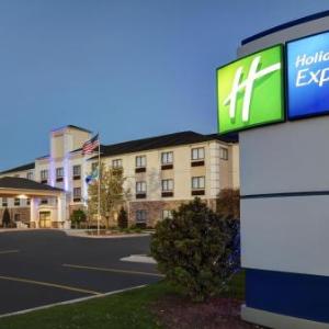 Croswell Opera House Hotels - Holiday Inn Express Adrian Hotel