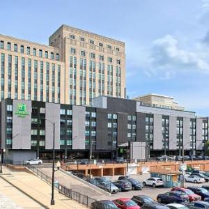 Hotels near United Center - Holiday Inn Hotel & Suites Chicago - Downtown