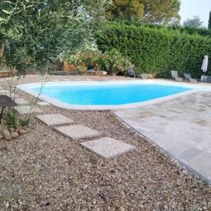 Villa with 3 bedrooms in Eyragues with private pool enclosed garden and WiFi