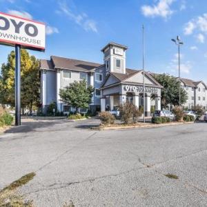 OYO Townhouse Oklahoma City Airport