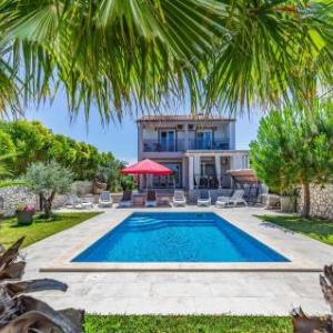 Four-Bedroom Holiday Home in Volme