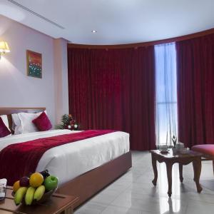 Al Madina Suites