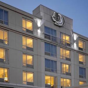 DoubleTree by Hilton Boston Bayside