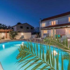 Two-Bedroom Holiday Home in Privlaka-Sabunike