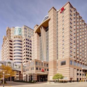 Hotels near Covedale Center for the Performing Arts - Cincinnati Marriott At Rivercenter