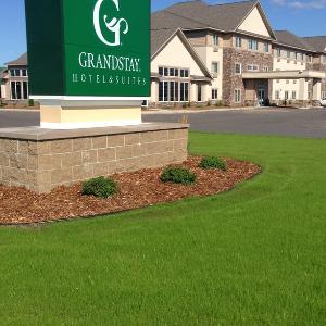 GrandStay Hotel & Suites Thief River Falls