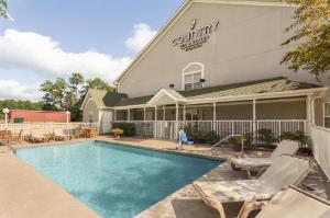 Country Inn & Suites by Radisson, Biloxi-Ocean Springs, MS, Biloxi