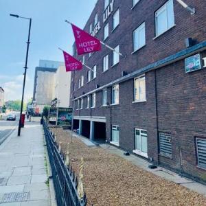 Under The Bridge London Hotels - Lily Hotel