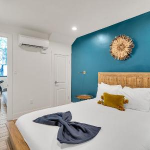 Chic Getaway By The French Quarter