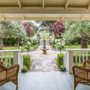 Geyserville Hotels Deals At The 1 Hotel In Ca Alexander Valley Estate In The Vineyards Home