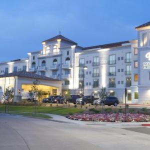 Woolley's Classic Suites Denver Airport