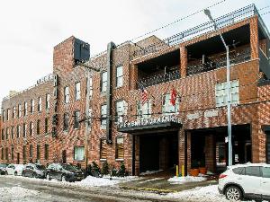 Henry Norman Hotel, Brooklyn